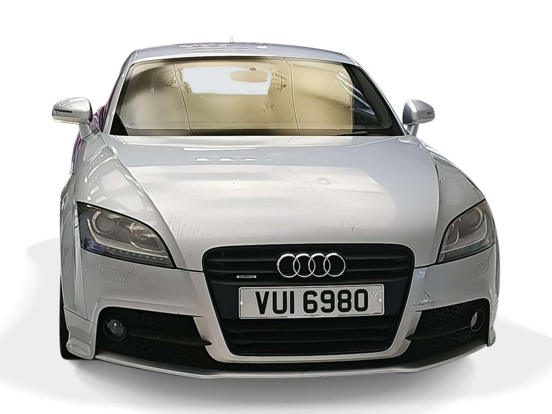 Audi TT view 3