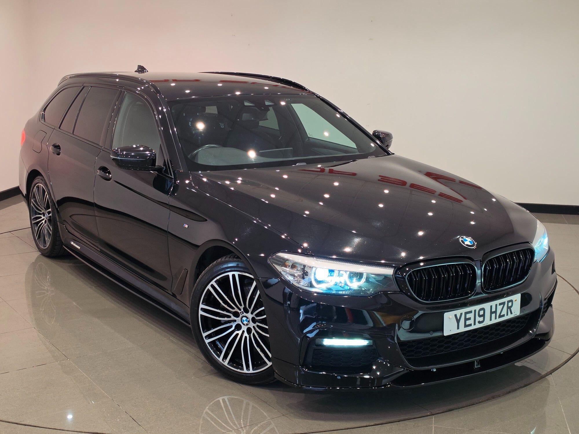 BMW 5 Series view 8