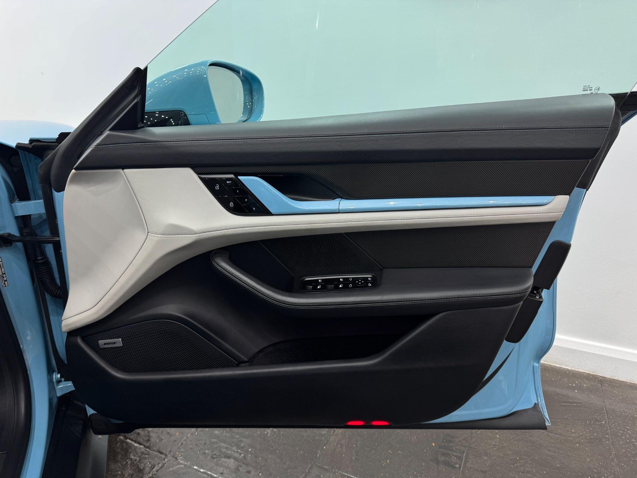 Porsche Taycan view 11