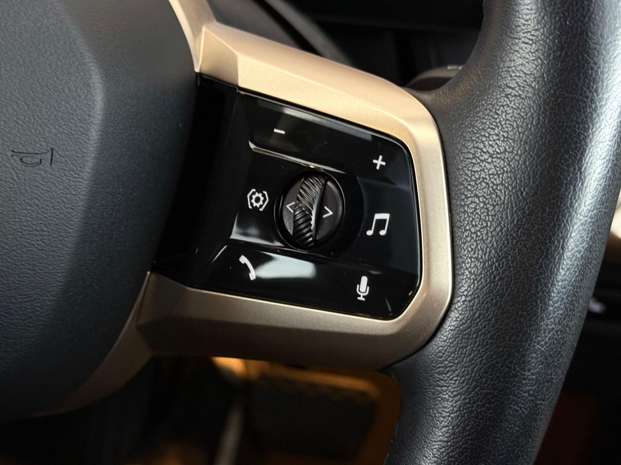 BMW Ix view 25