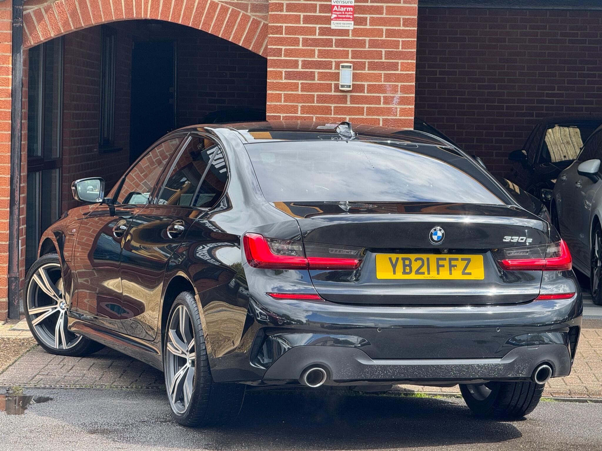 BMW 3 Series view 3