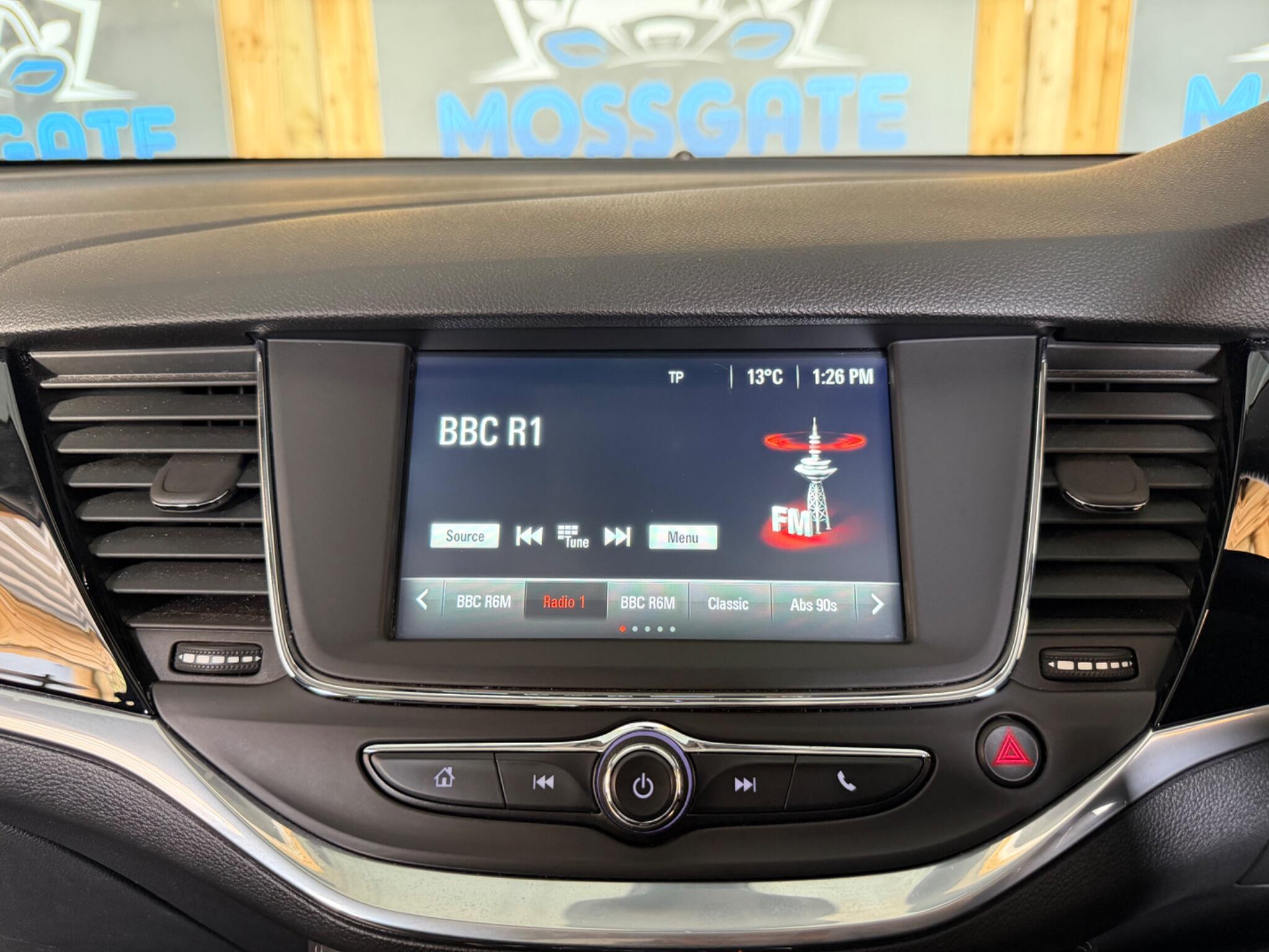Vauxhall Astra view 24