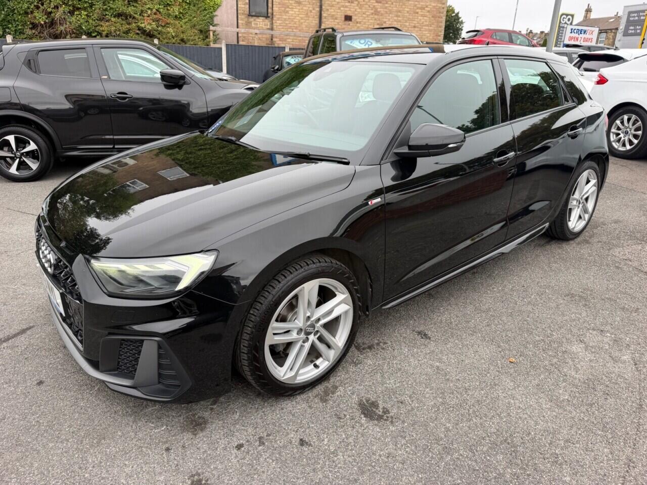 Audi A1 view 5
