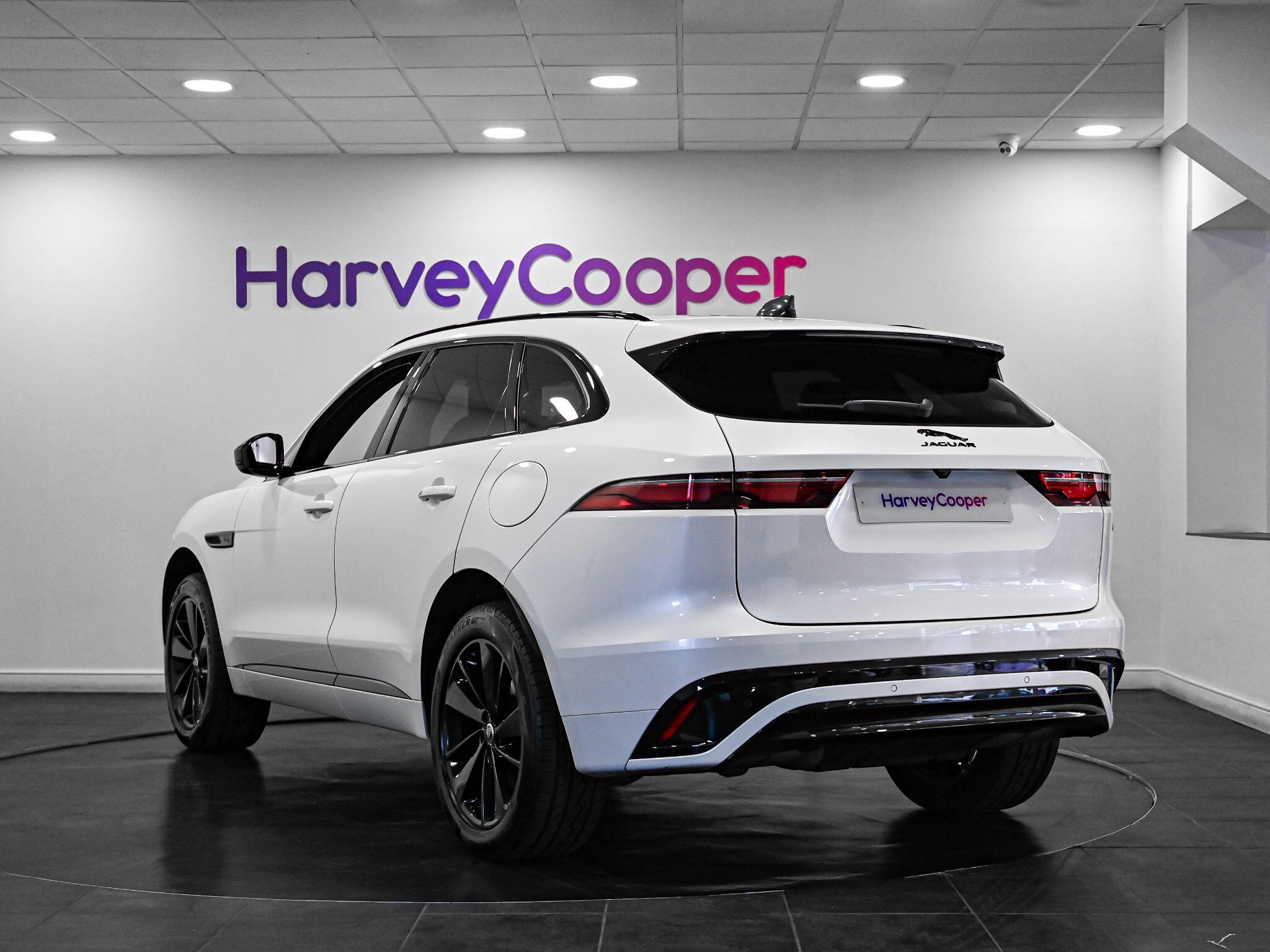 Jaguar F-Pace view 5