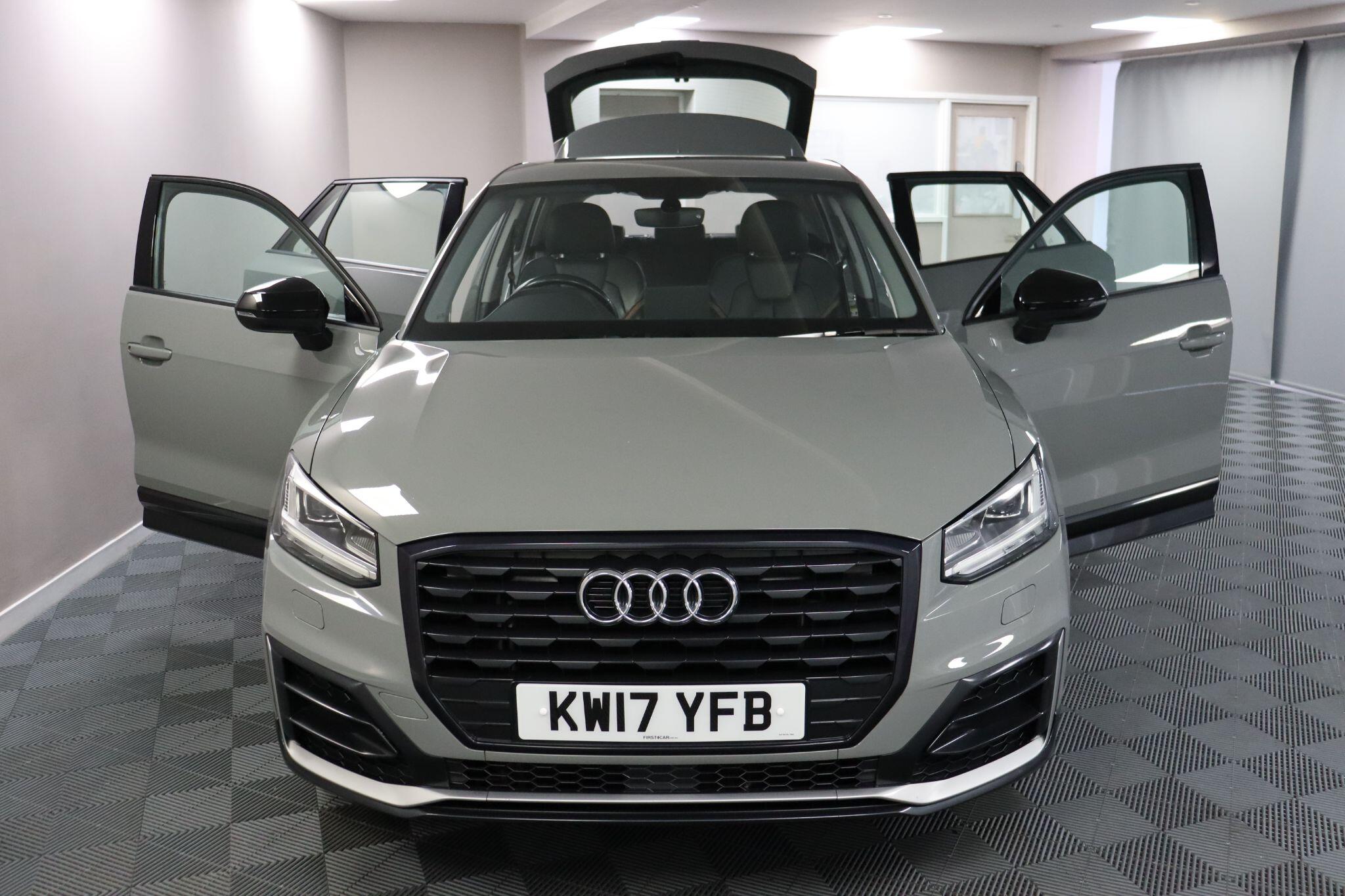 Audi Q2 view 7