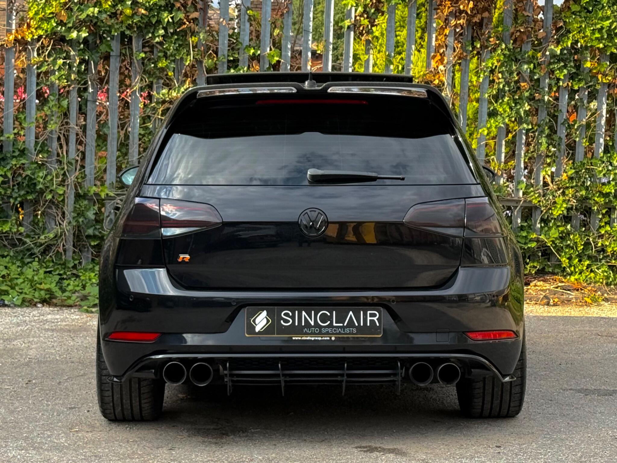 Volkswagen Golf view 6