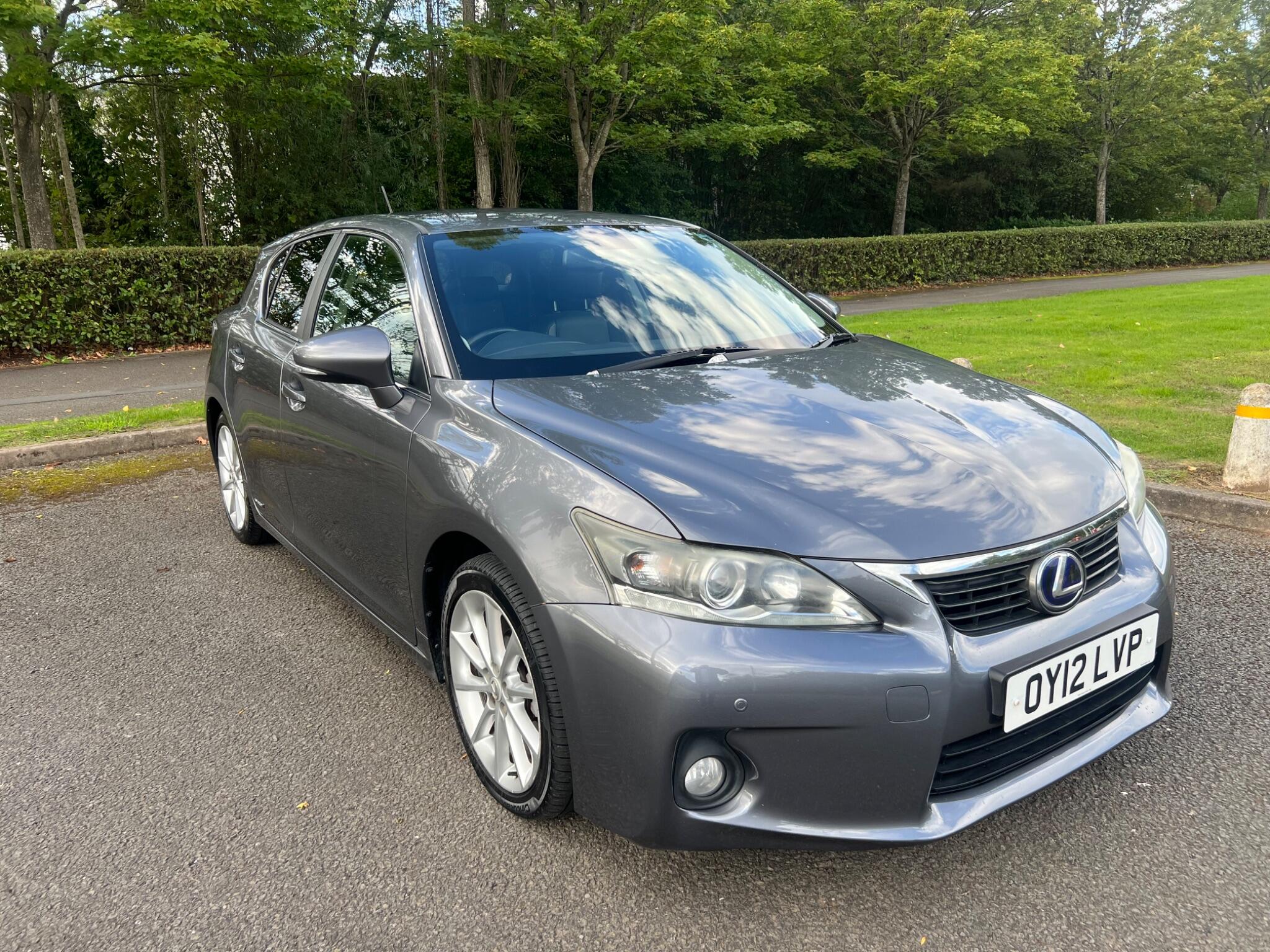 Lexus CT view 5