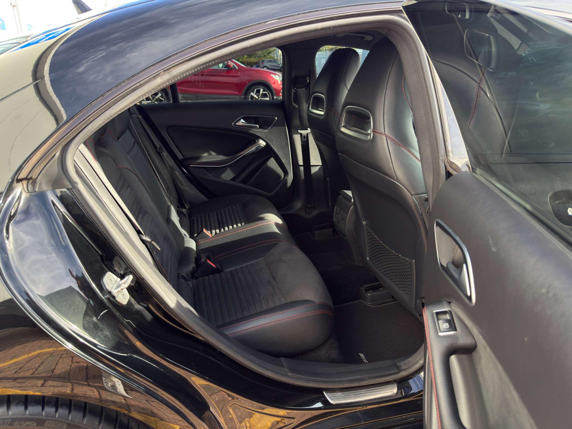 Mercedes-Benz Cla view 25
