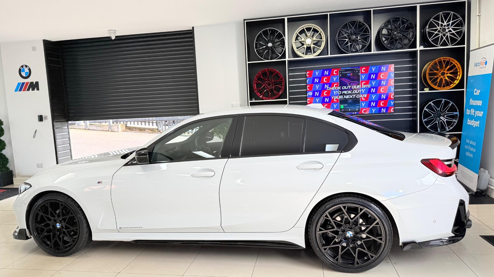 BMW 3 Series view 45