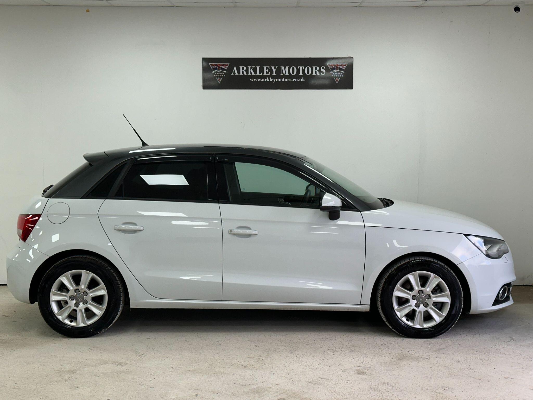 2014 Audi A1 image 8