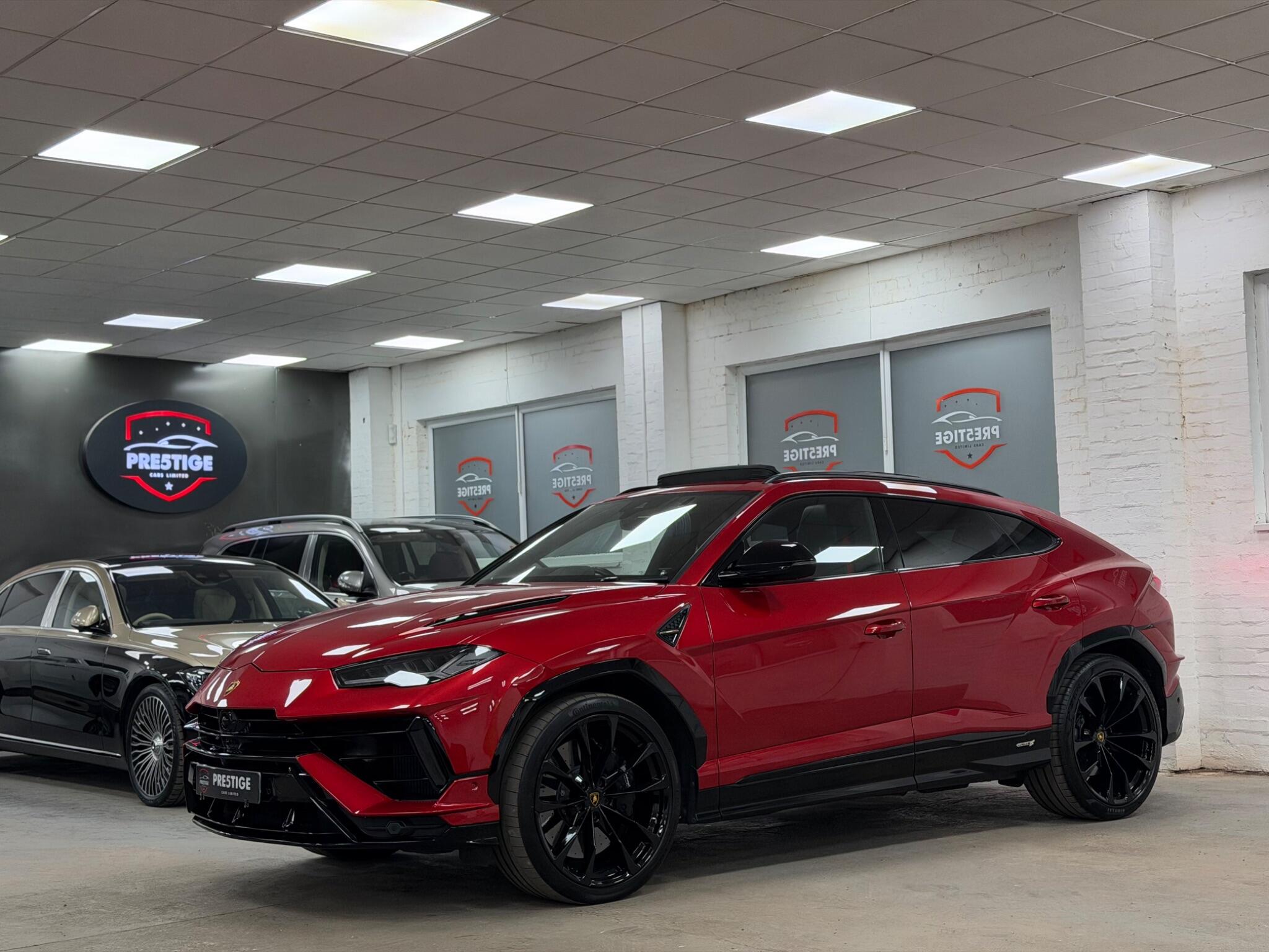 Lamborghini Urus view 35