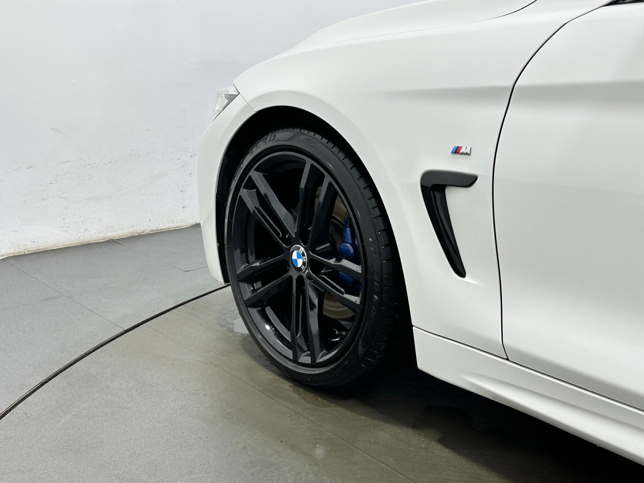BMW 4 Series view 45