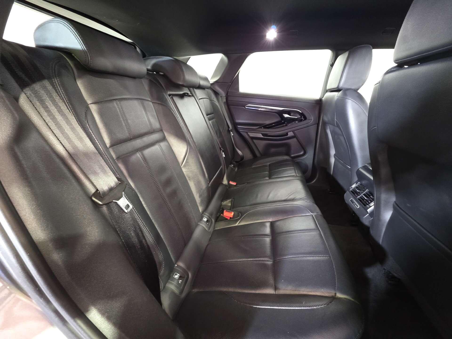 Land Rover Range Rover Evoque view 39