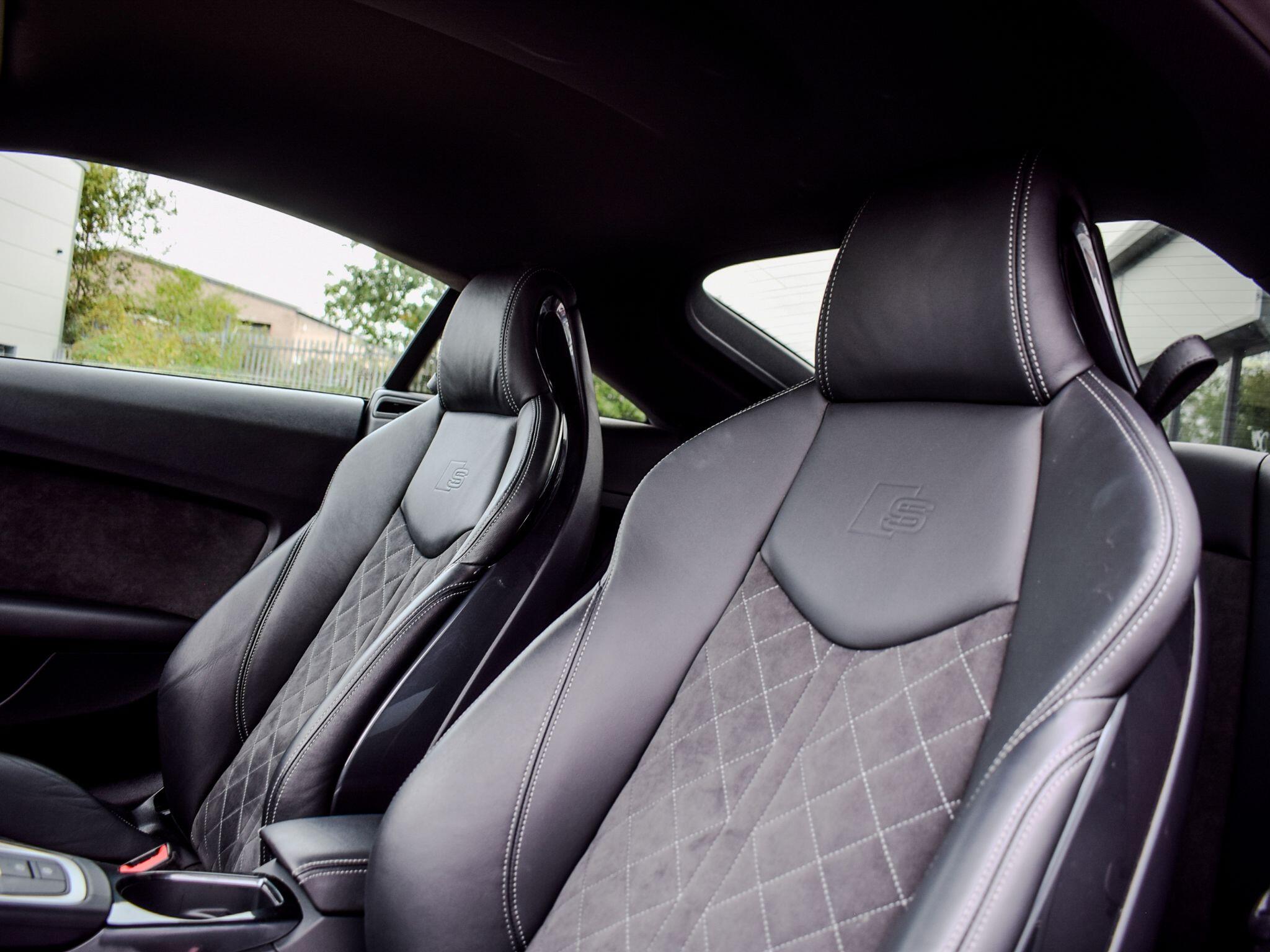 Audi TT view 16