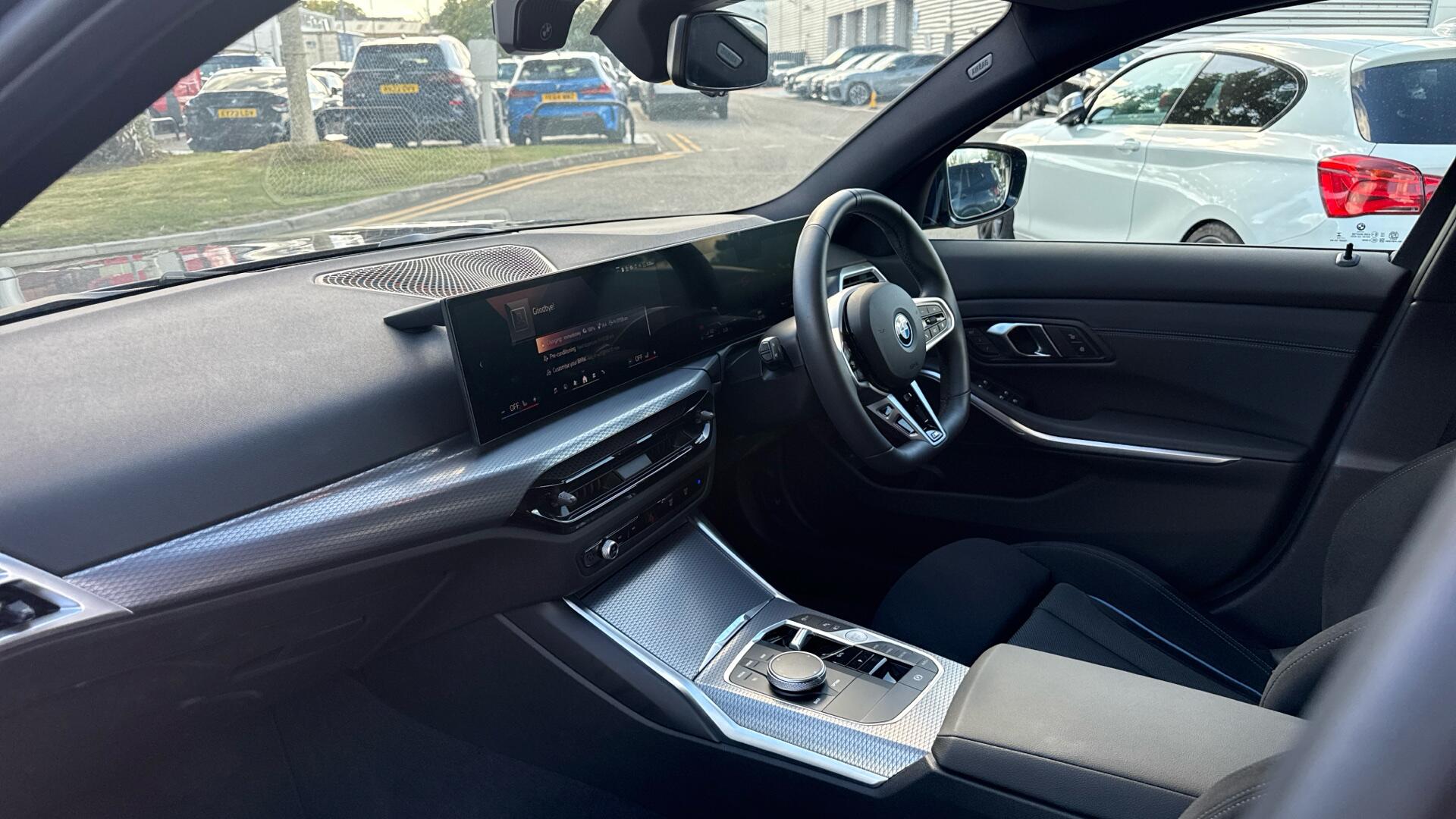 BMW 3 Series view 7