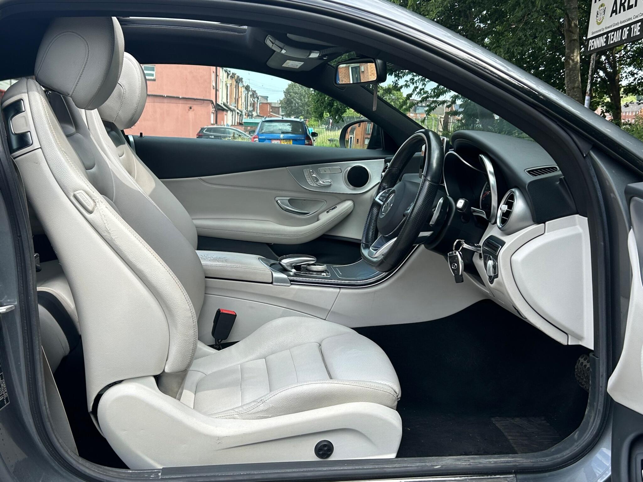 Mercedes-Benz C-Class view 21