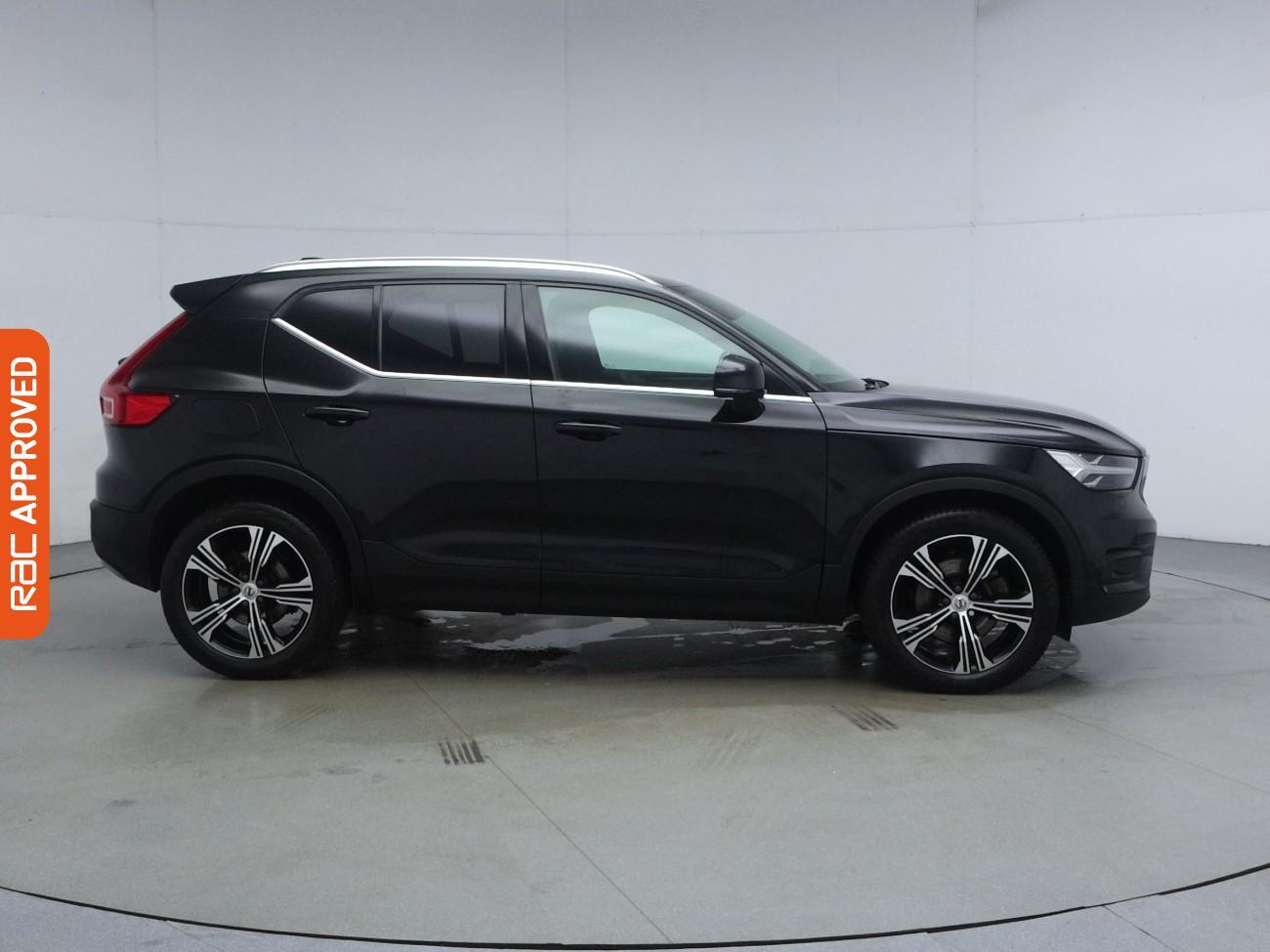 Volvo XC40 view 6