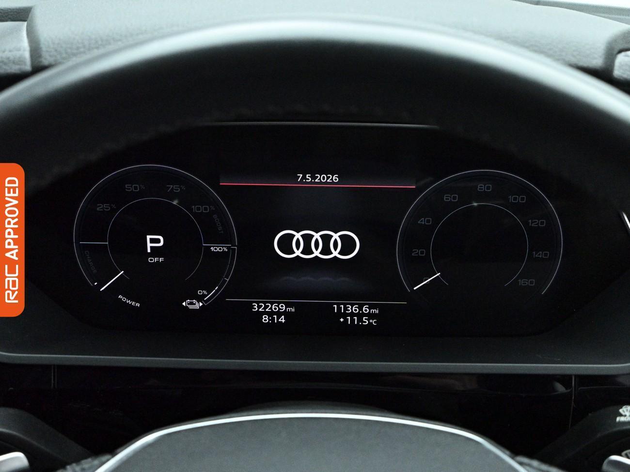 Audi E-Tron view 12