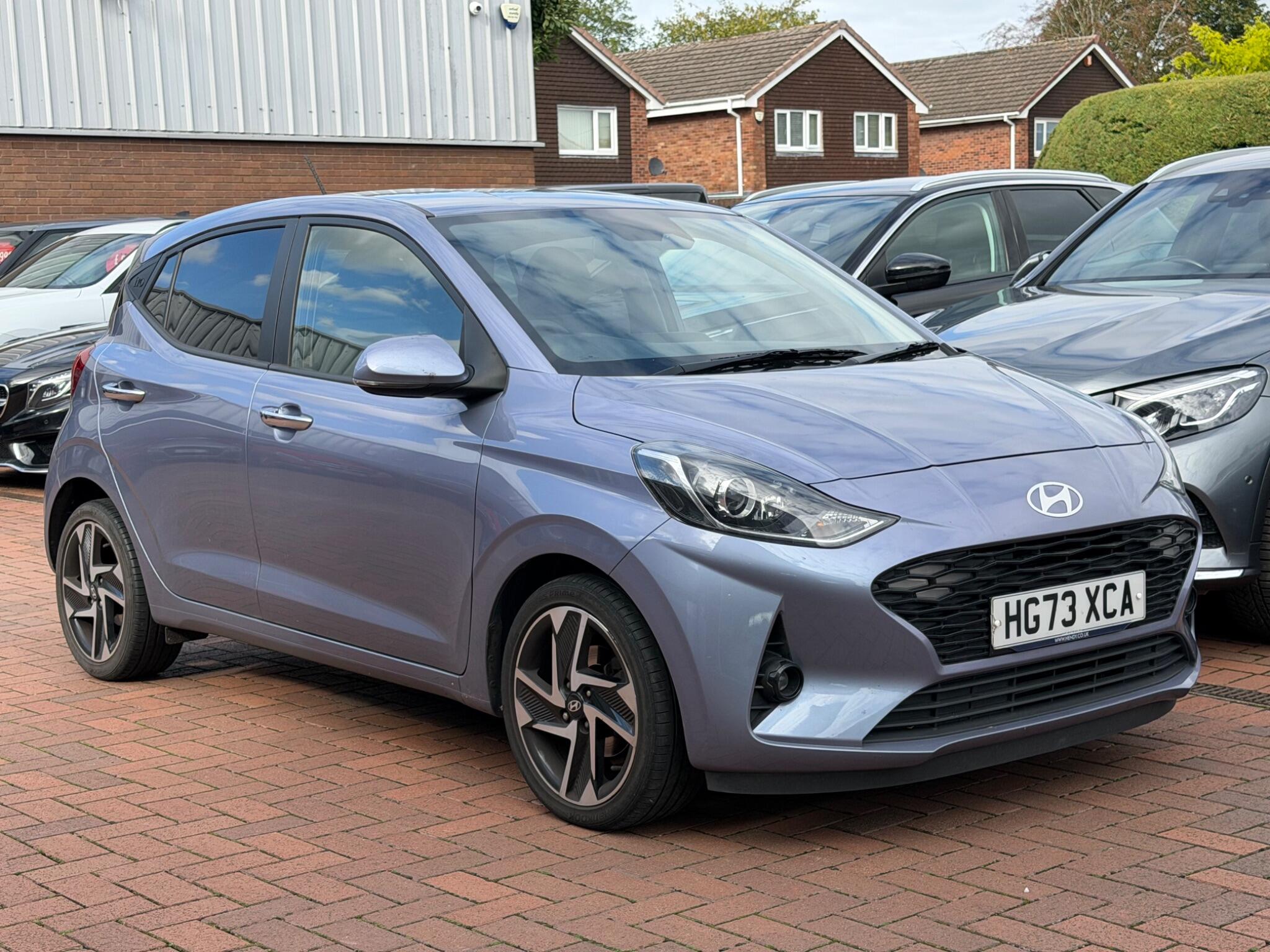 Hyundai i10 view 34
