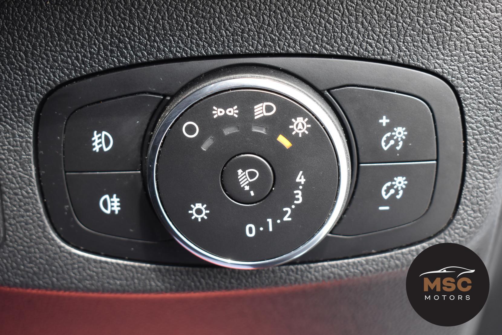 Ford Focus view 30