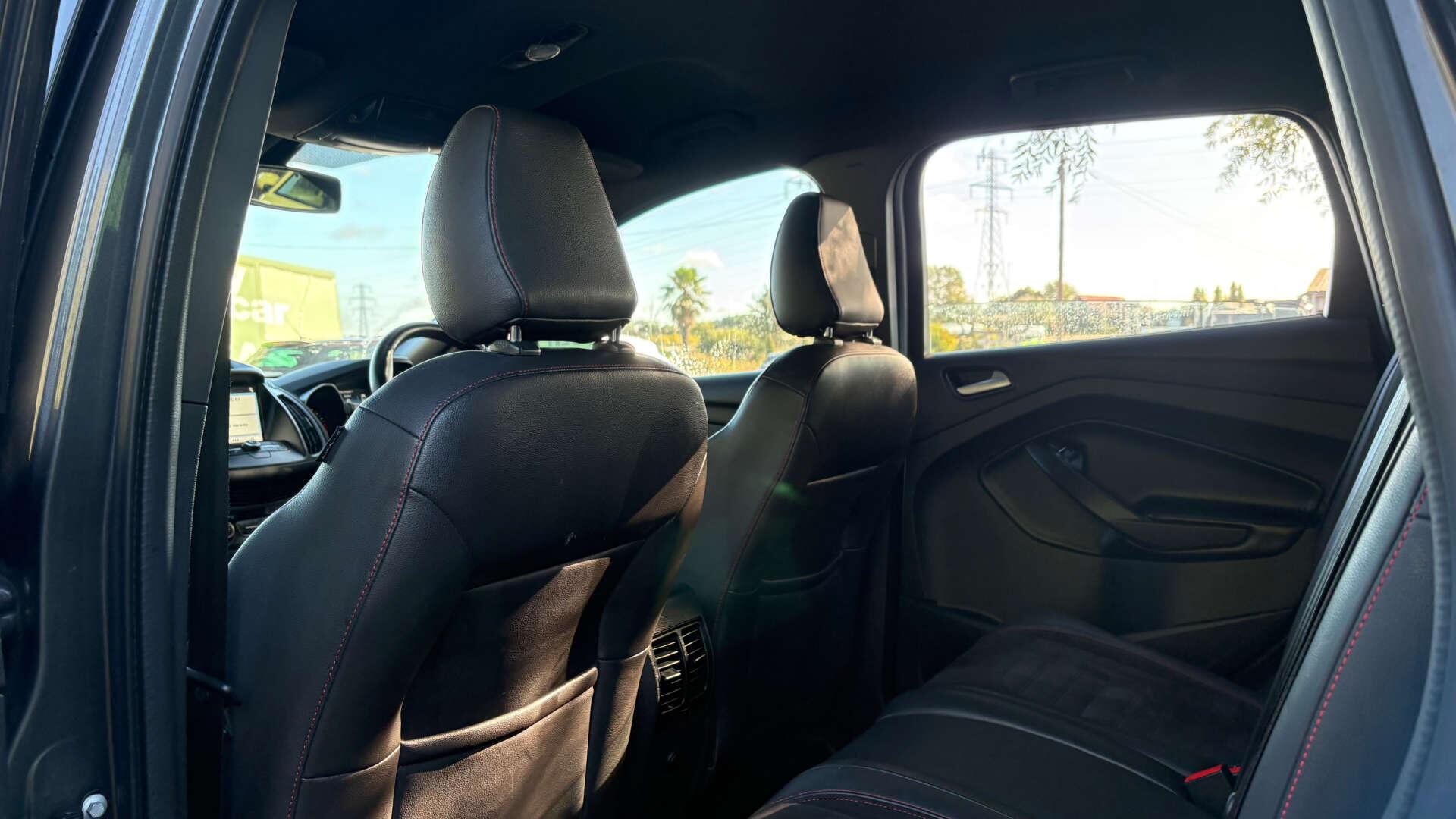 Ford Kuga view 14