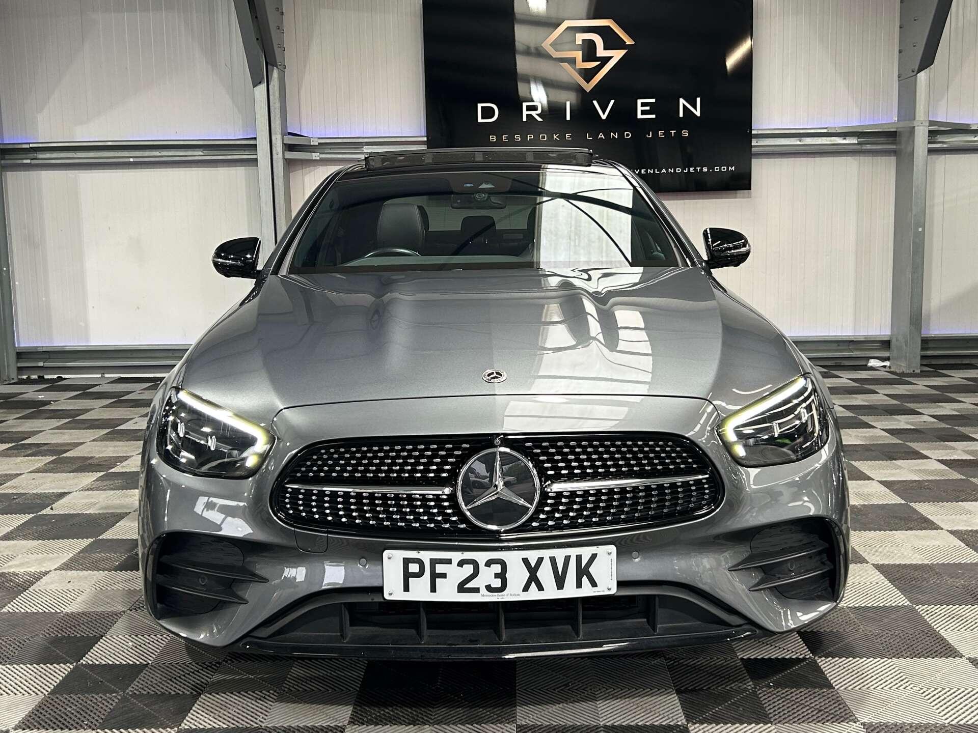 Mercedes-Benz E-Class view 9