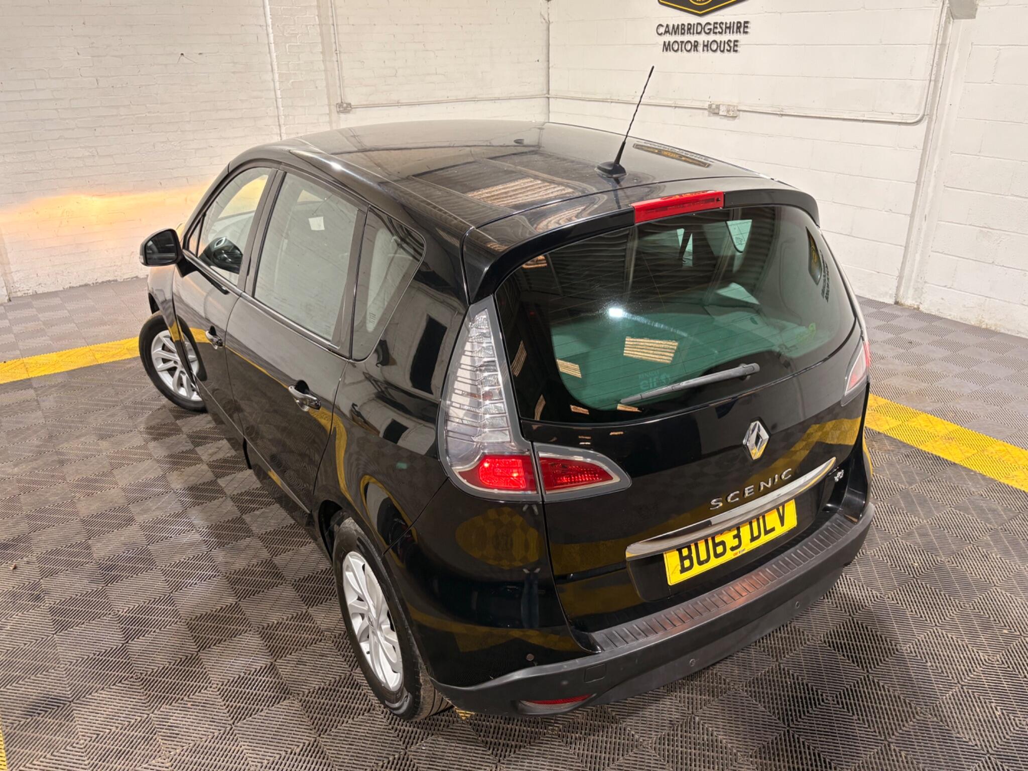 Renault Scenic view 32