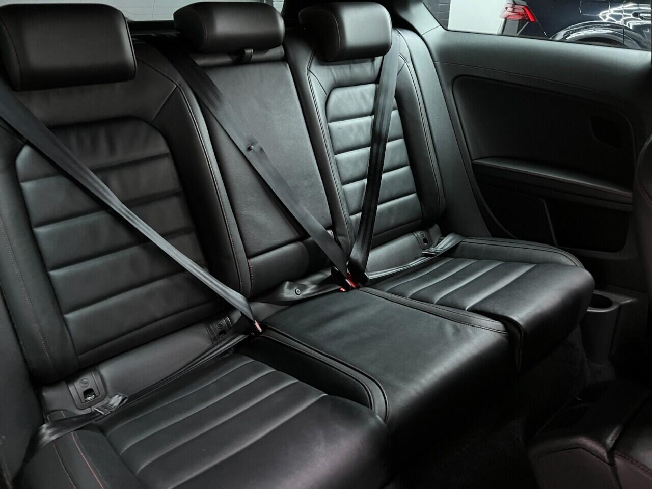 Volkswagen Golf view 40