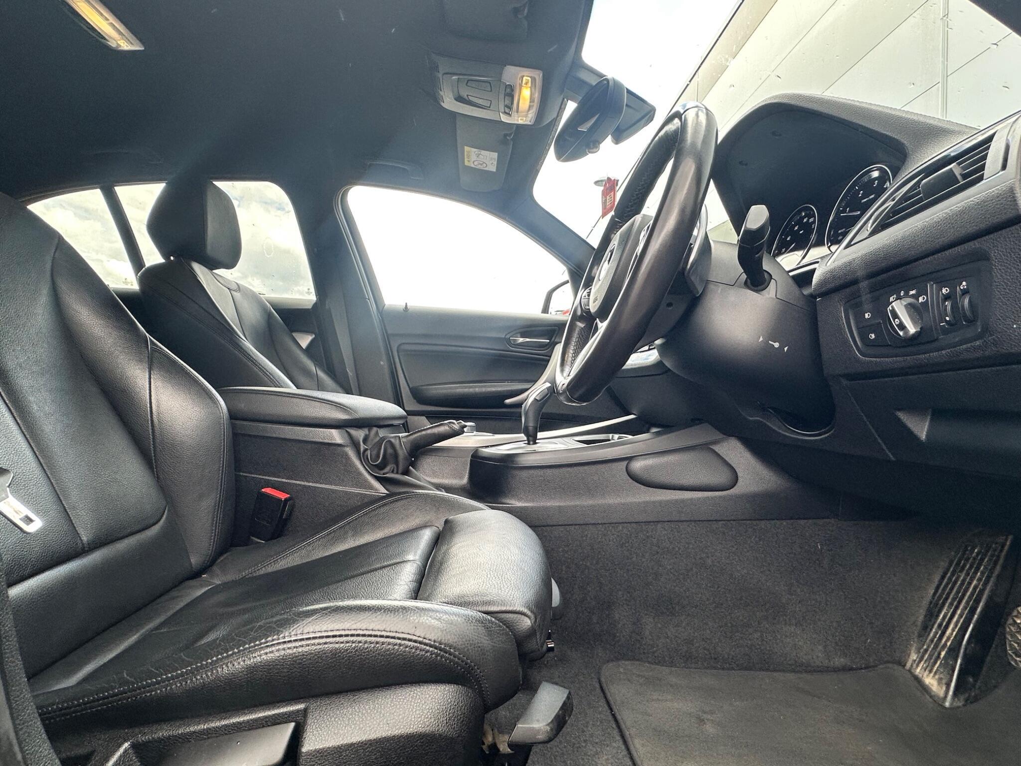 BMW 1 Series view 25