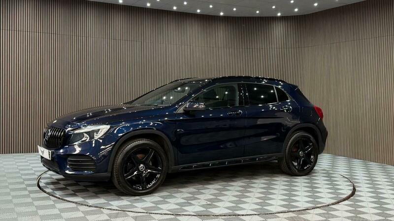 Mercedes-Benz GLA view 56