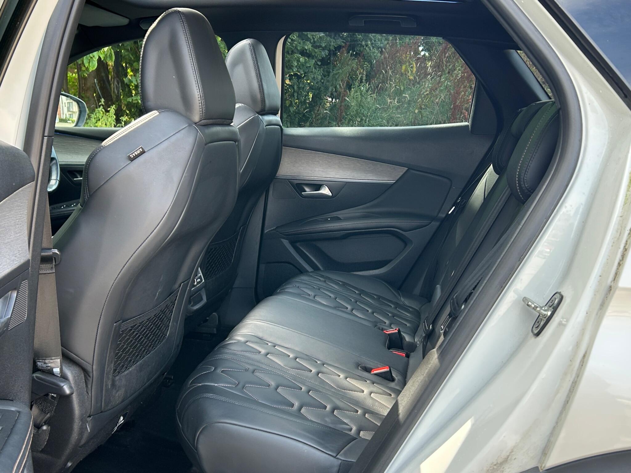 Peugeot 3008 view 18
