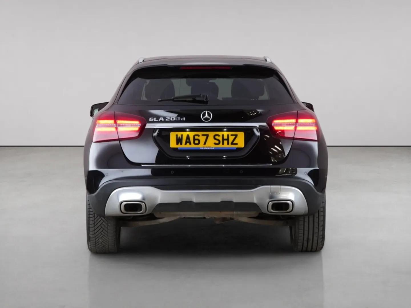 Mercedes-Benz Gla view 7