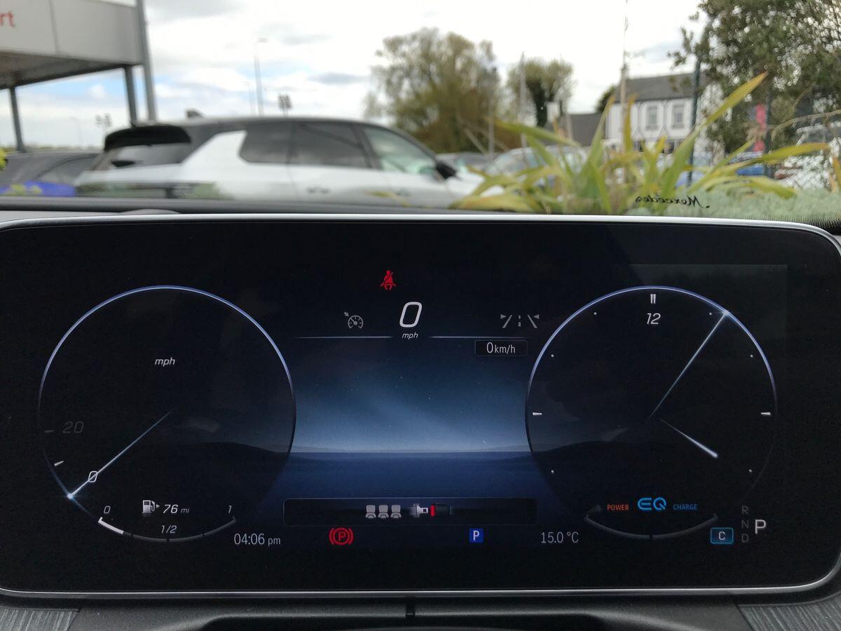 Mercedes-Benz C-Class view 19