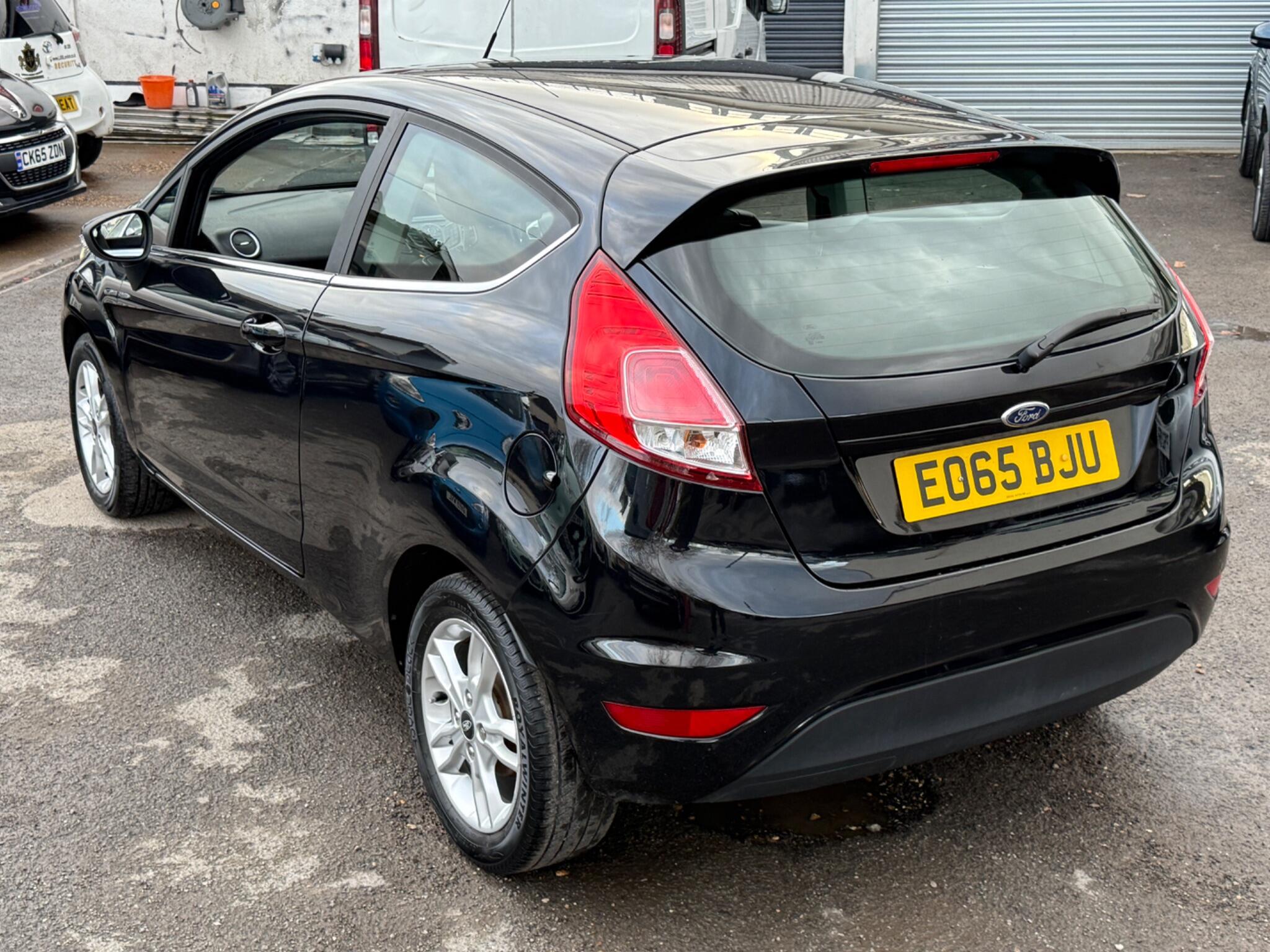 Ford Fiesta - Image 15