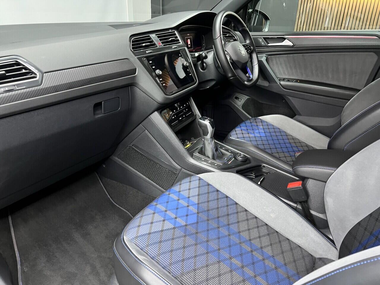 Volkswagen Tiguan view 34