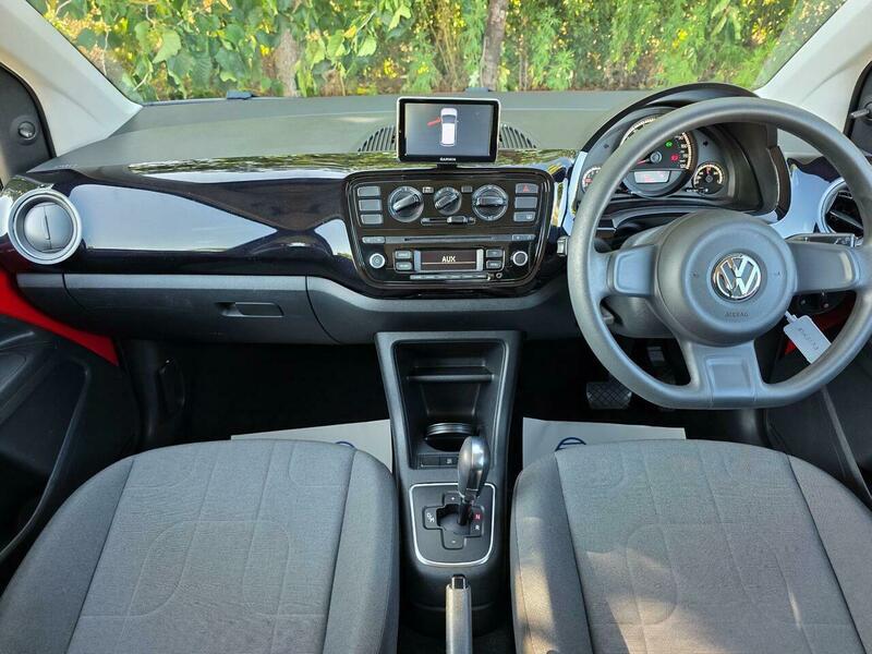 Volkswagen Up! view 36