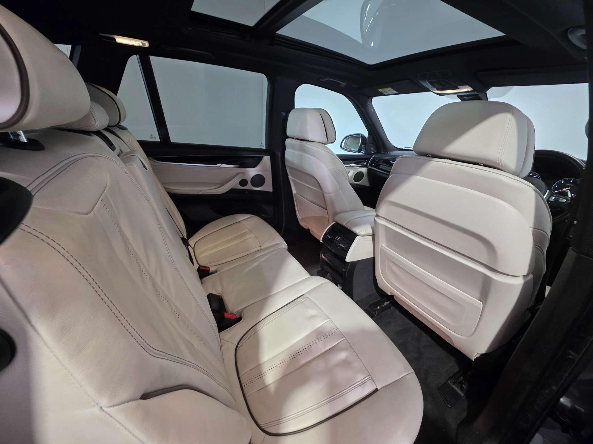 BMW X5 view 44