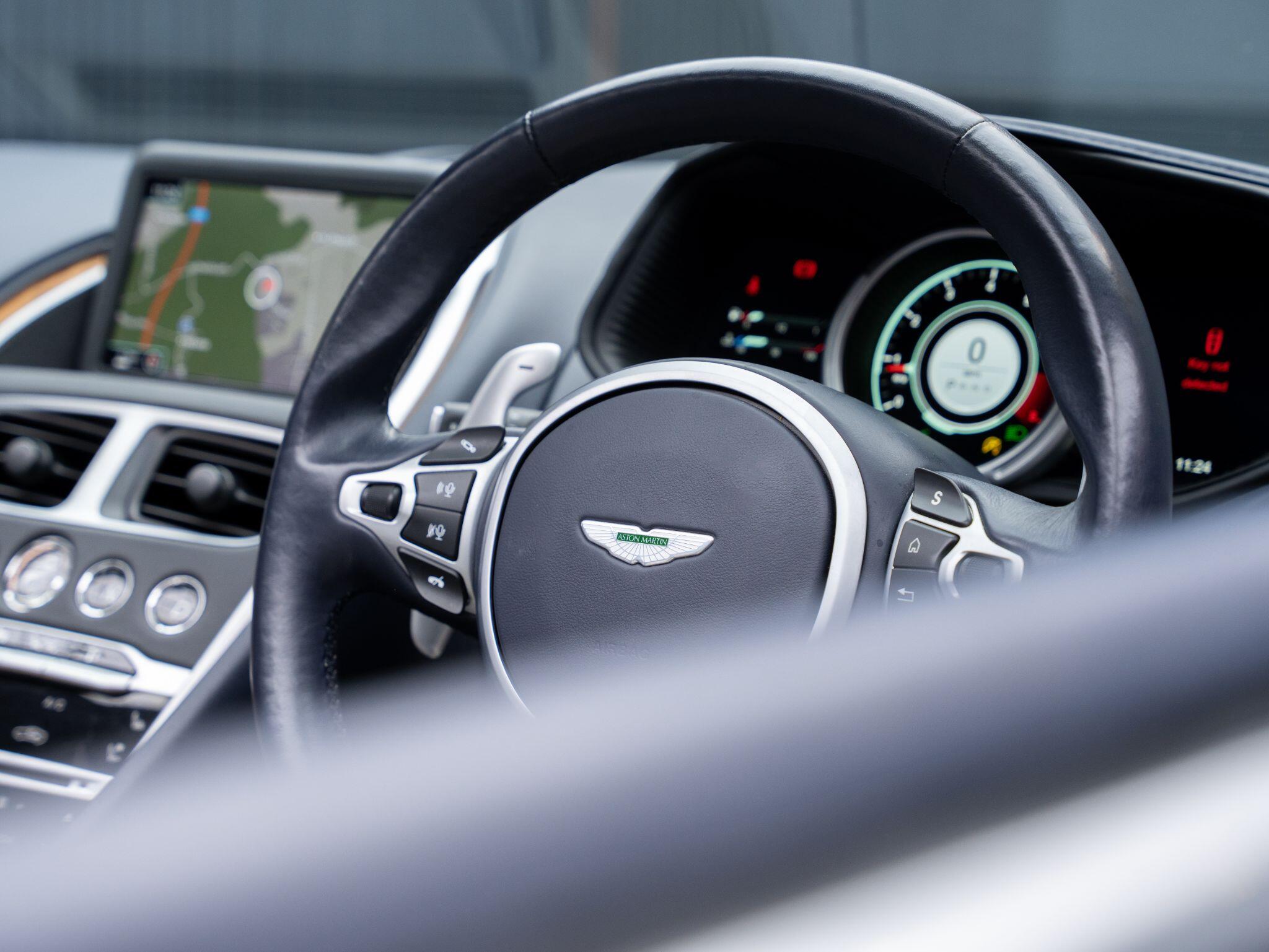 Aston Martin DB11 view 41