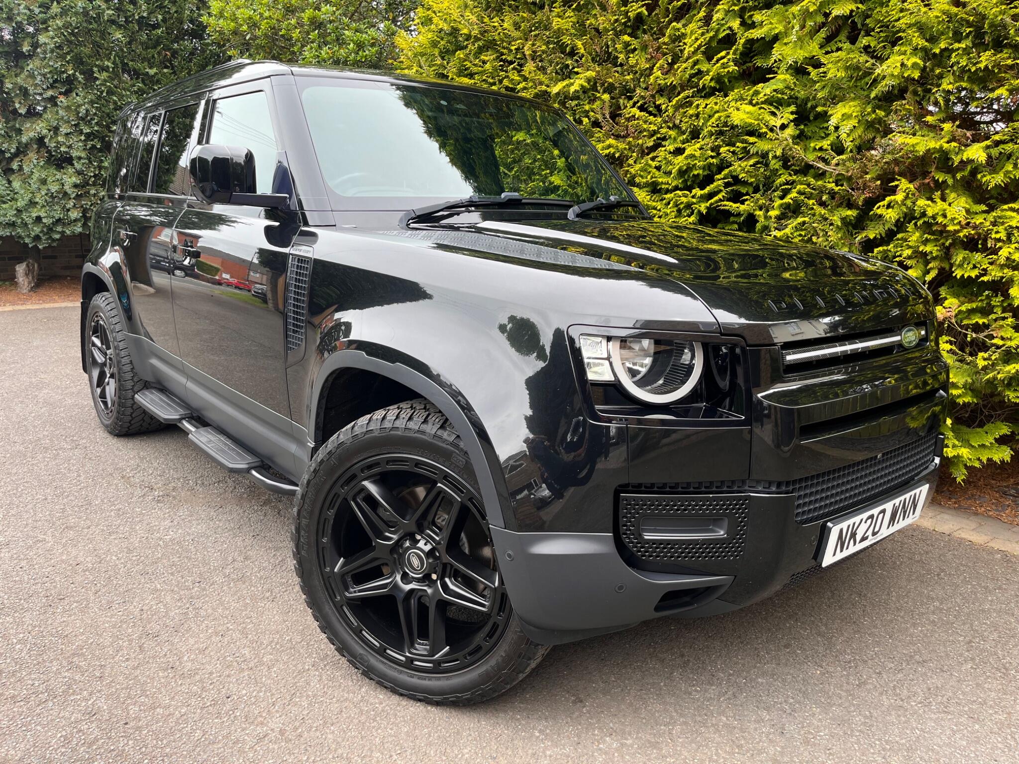 Land Rover Defender view 22