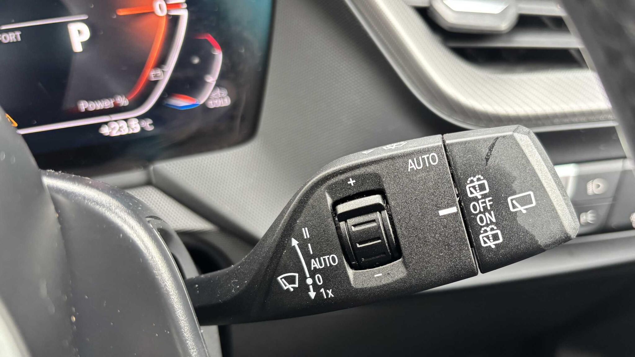 BMW 1 Series view 31