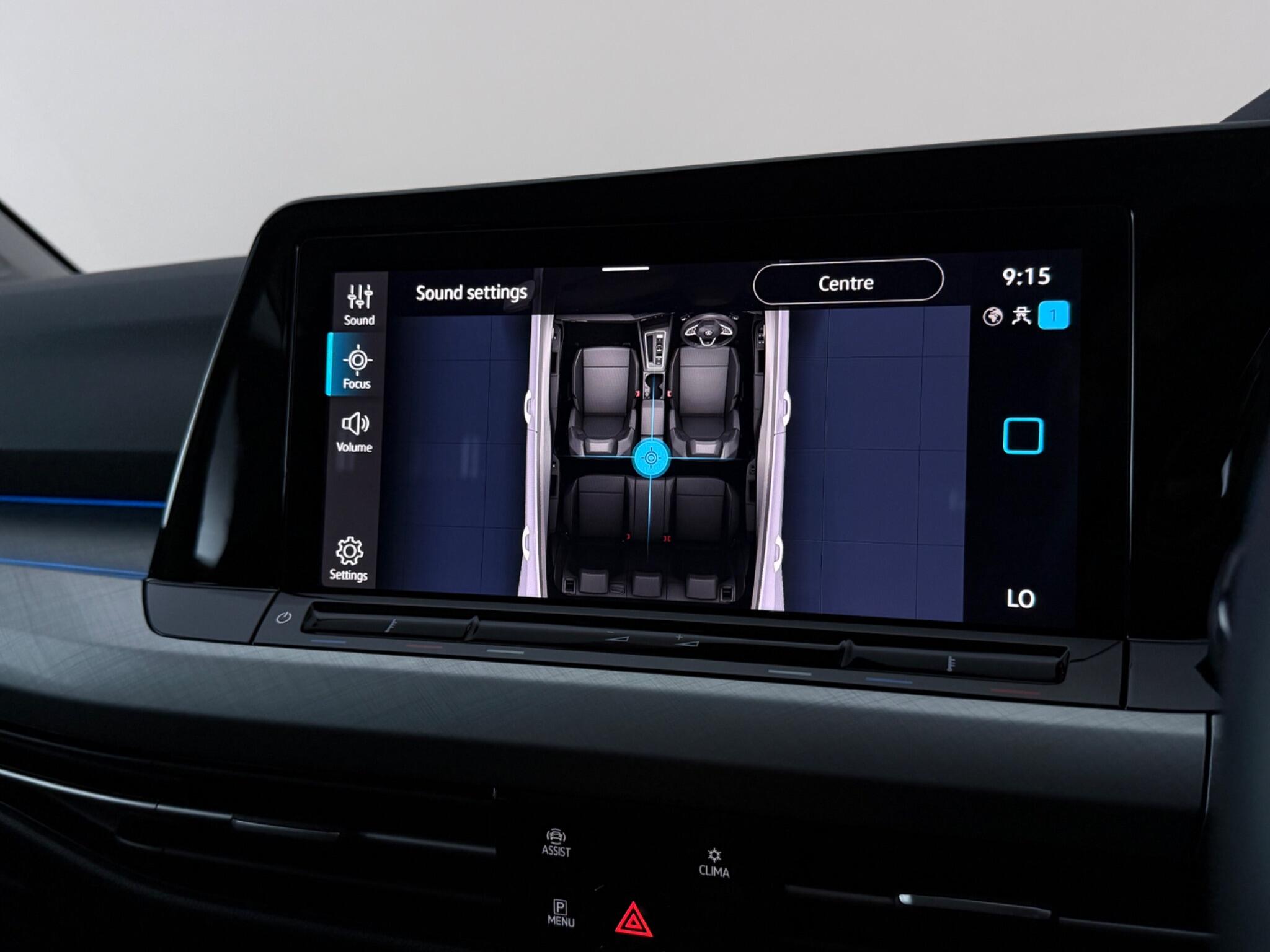 Volkswagen Golf view 23