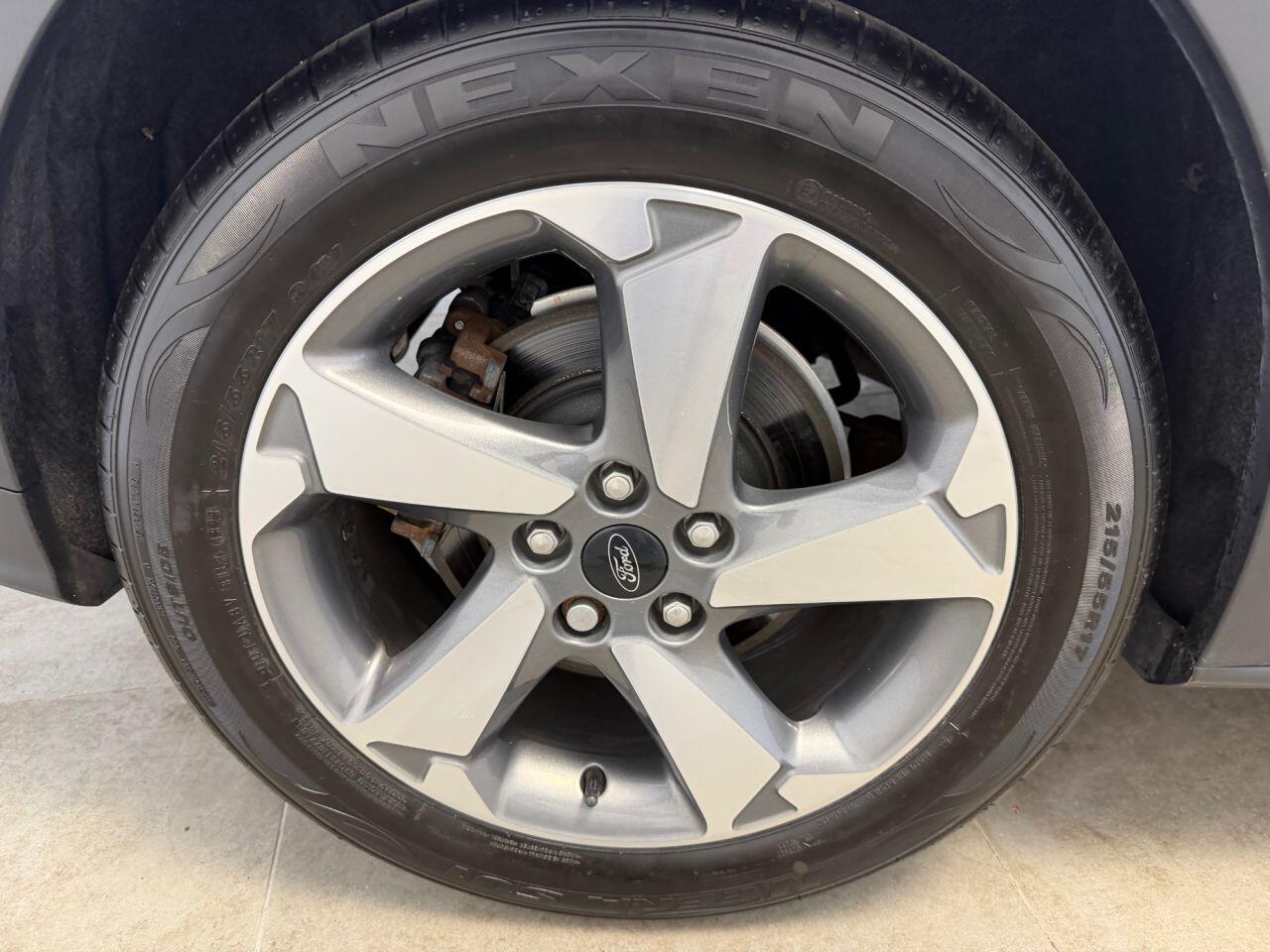 Ford Focus view 28