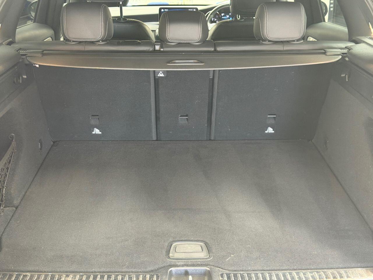 Mercedes-Benz GLC view 32
