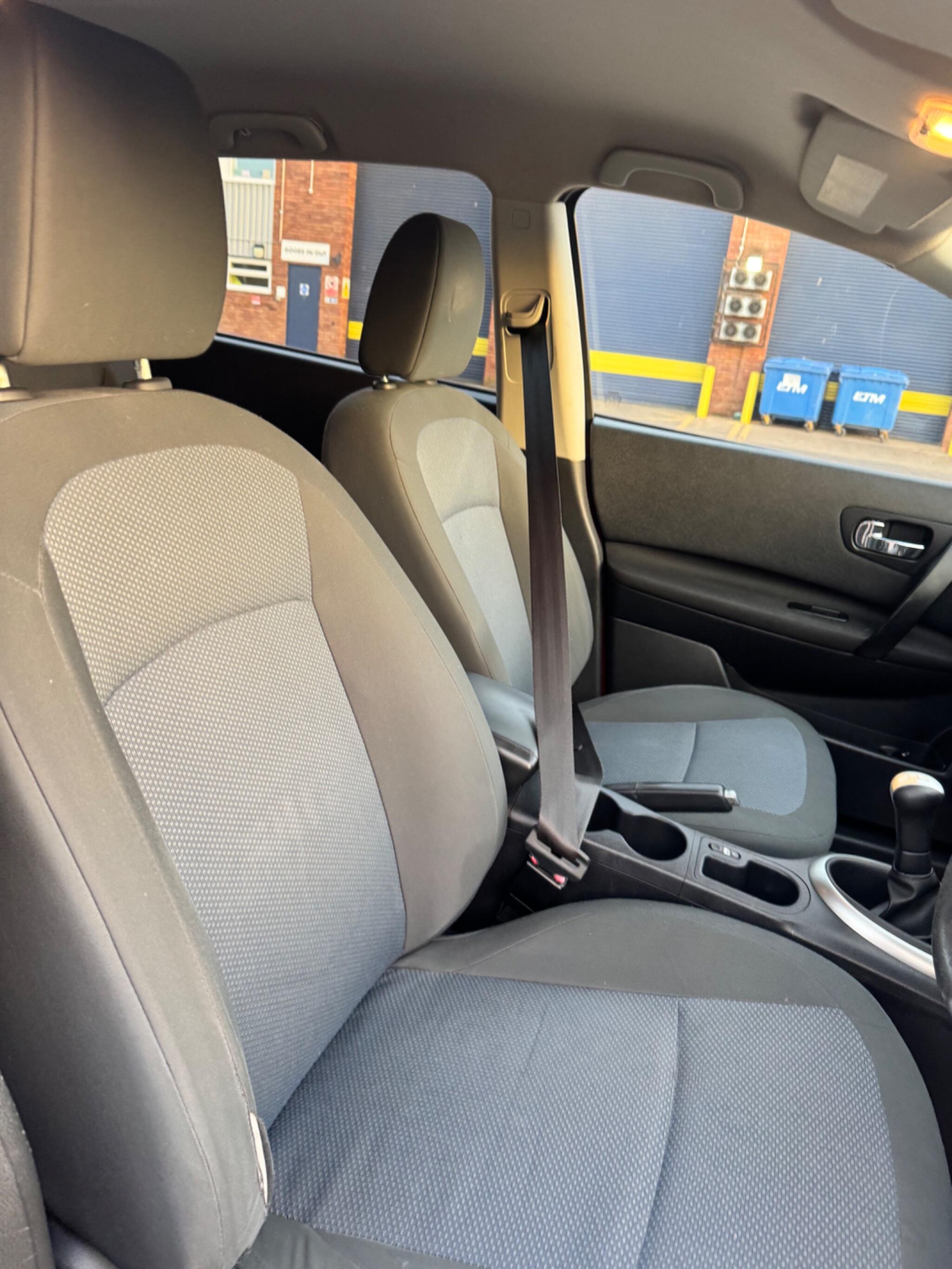 Nissan Qashqai+2 view 24