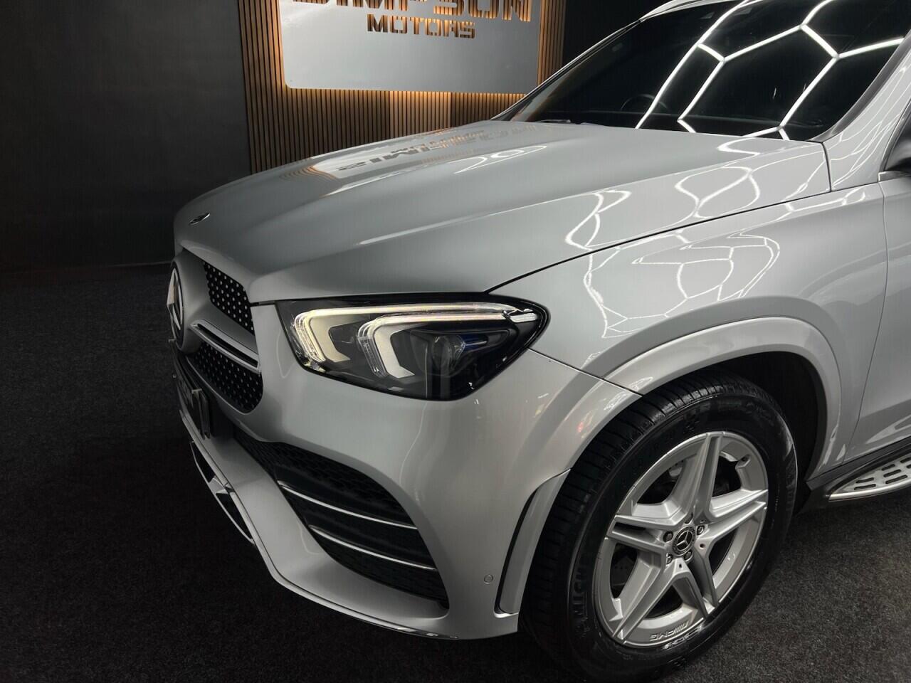 Mercedes-Benz Gle view 21