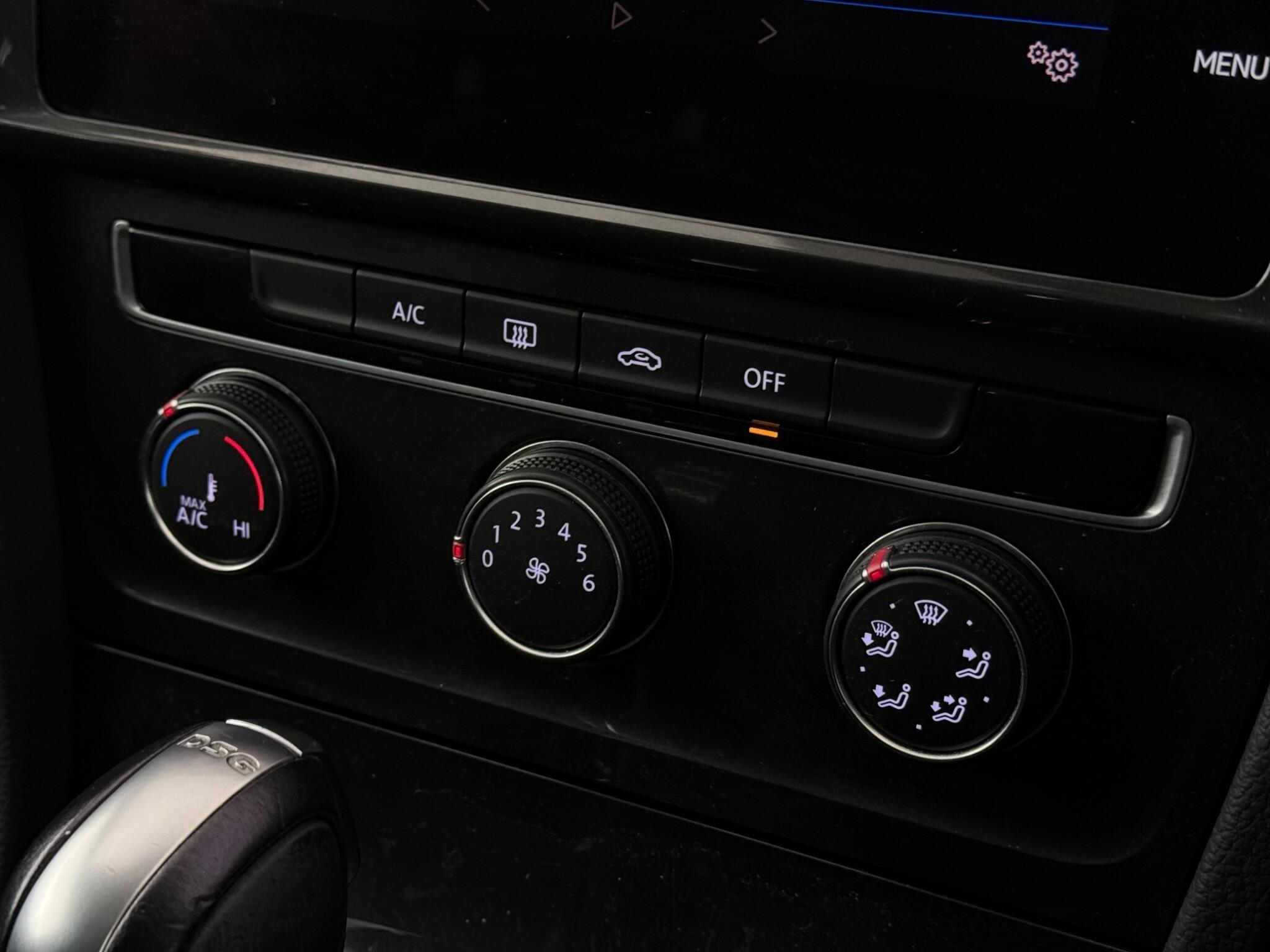 Volkswagen Golf view 22