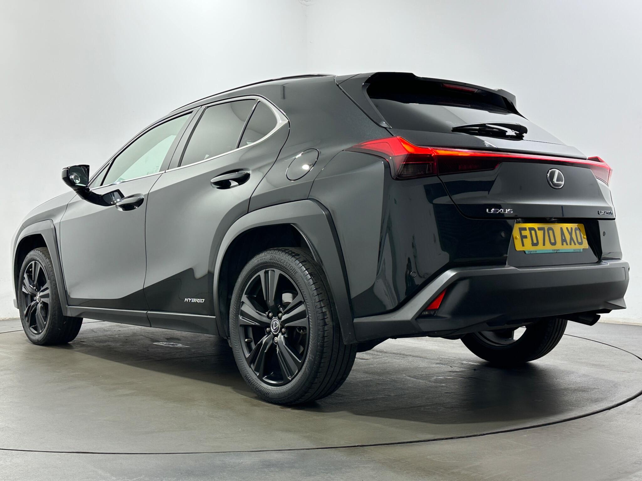 Lexus UX view 48