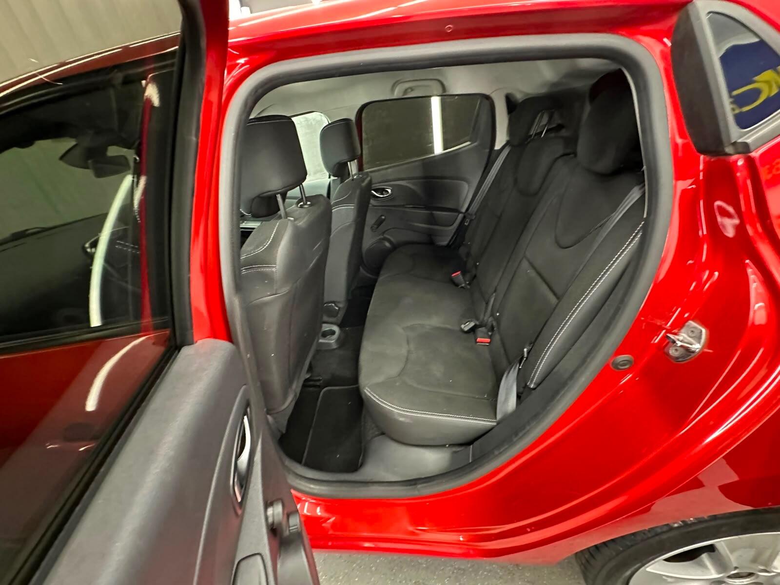 Renault Clio view 28