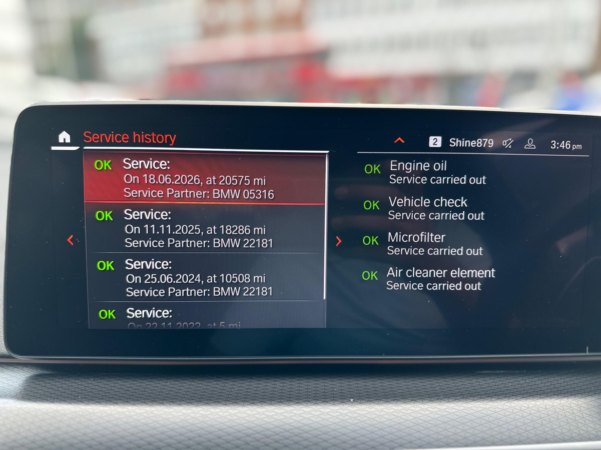 BMW 5 Series view 22