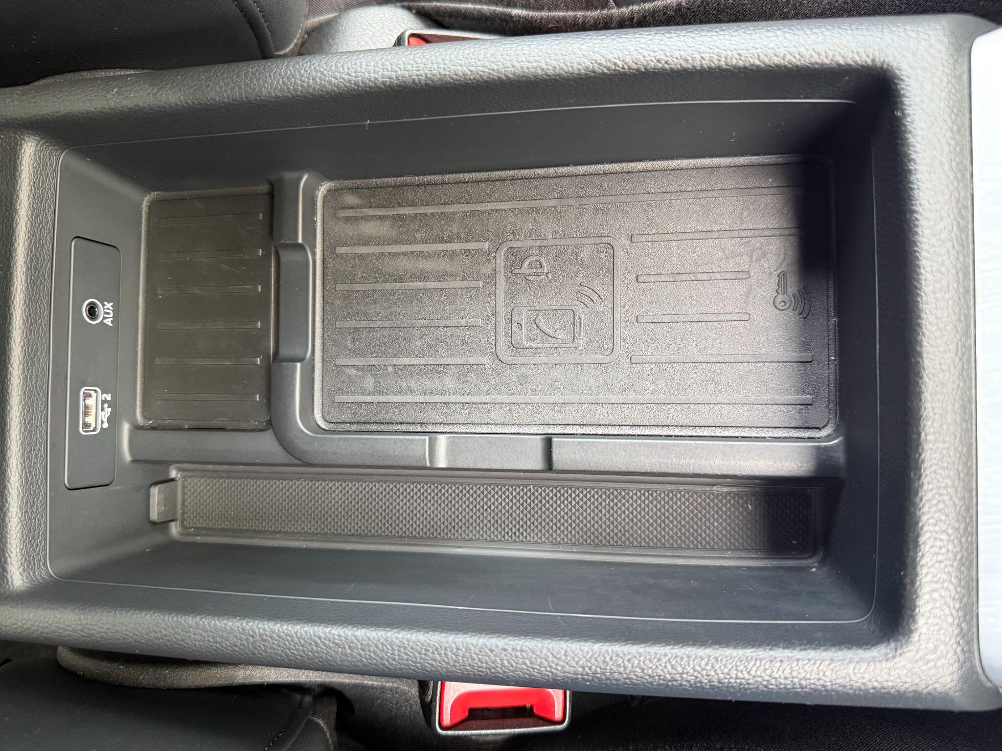Audi A4 view 35